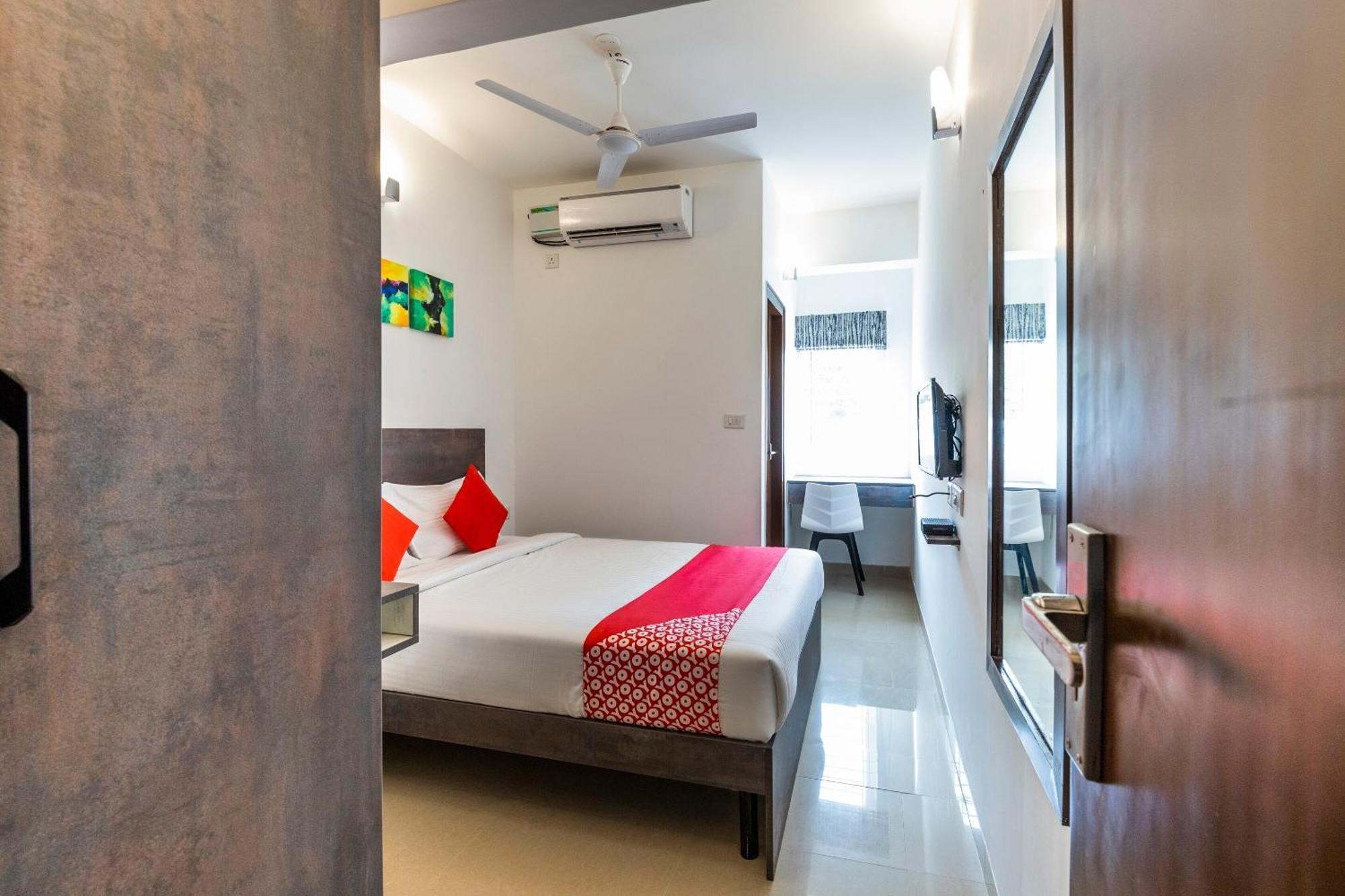 ホテル Super Townhouse Hebbal バンガロール エクステリア 写真